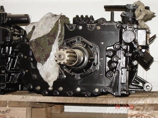 ZF 8 S 140 ギアボックス