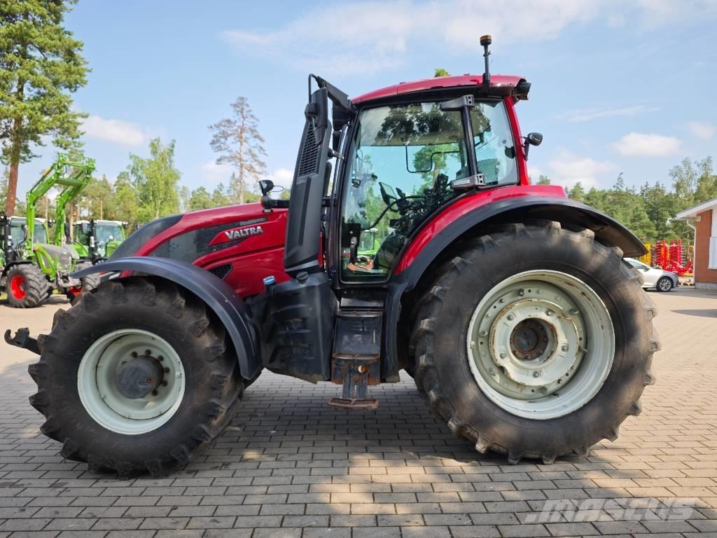 Valtra T 254 V トラクター