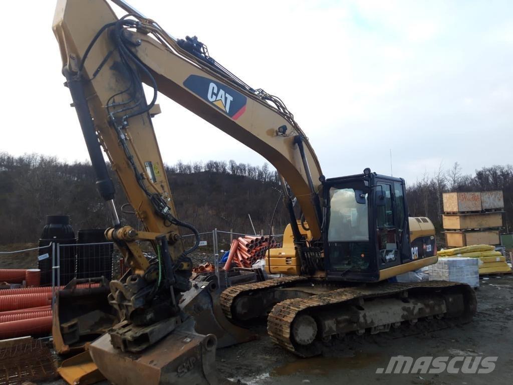 CAT 323 D L 大型油圧ショベル12t以上（パワーショベル・ユンボ）