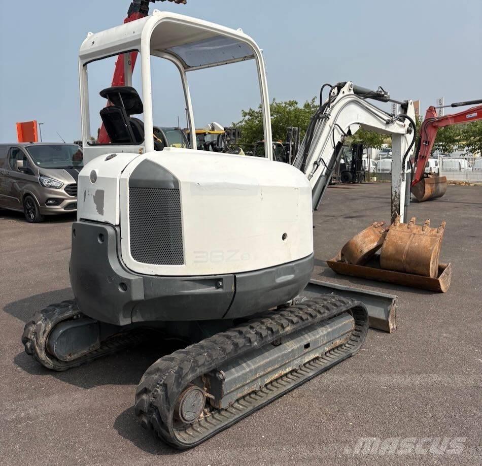 Neuson 38 Z 3 RD ミニ油圧ショベル 7t以下（ミニユンボ・ミニディガー）