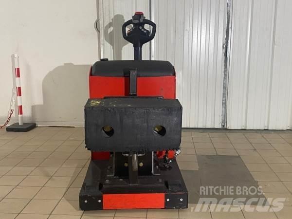 Manitou TI30 RM SP 自走式スタッカー