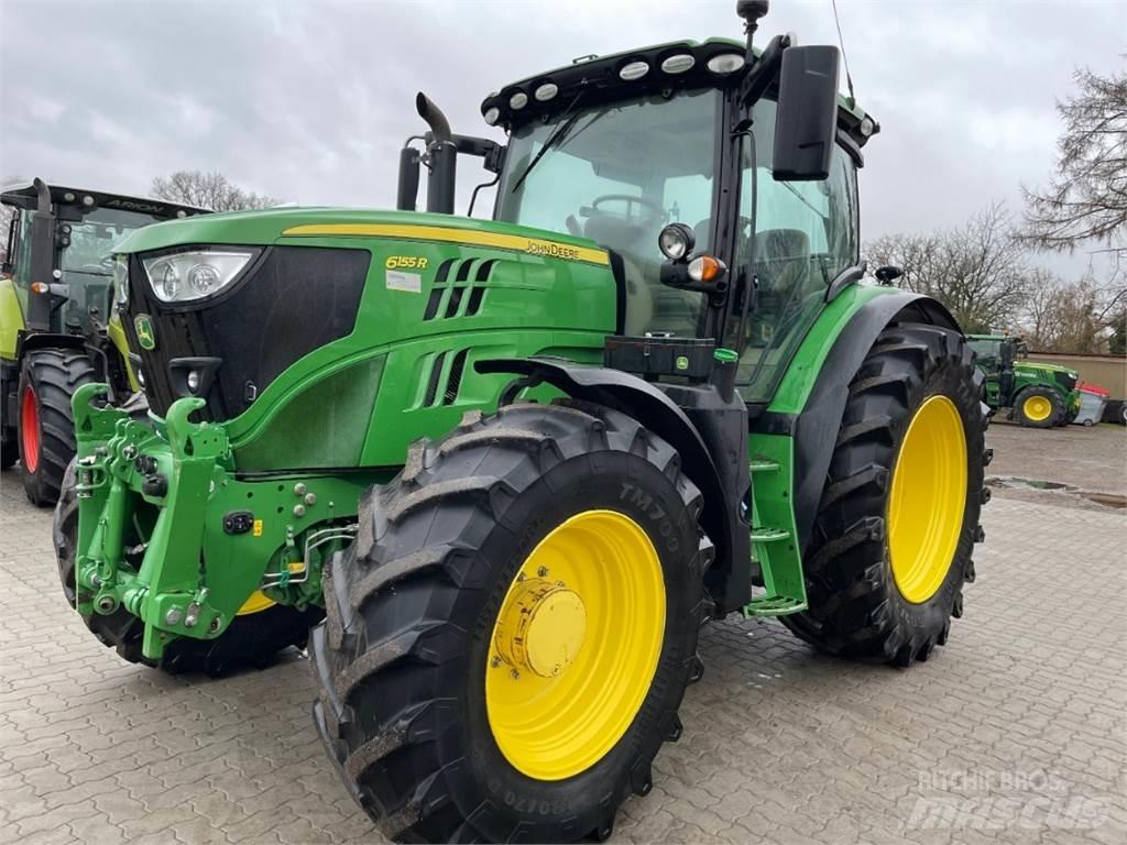 John Deere 6155R トラクター