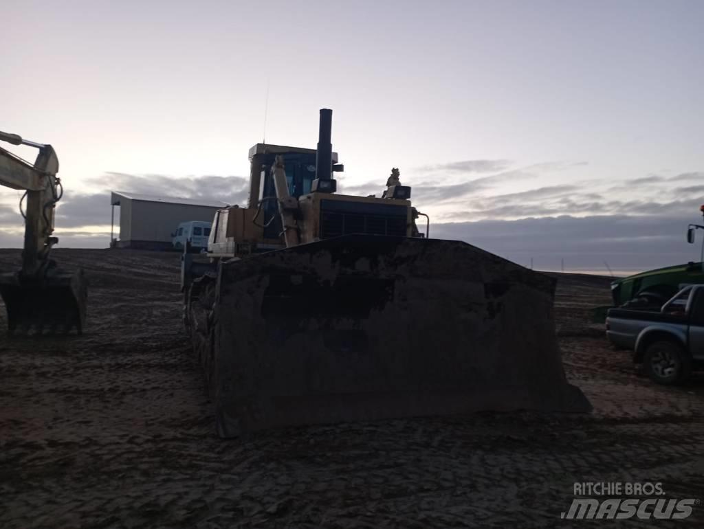 Komatsu D 375 A-2 ブルドーザー