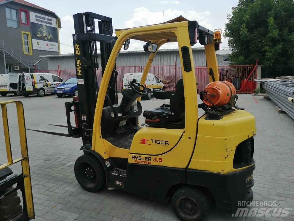 Hyster S 35 FT LPGフォークリフト