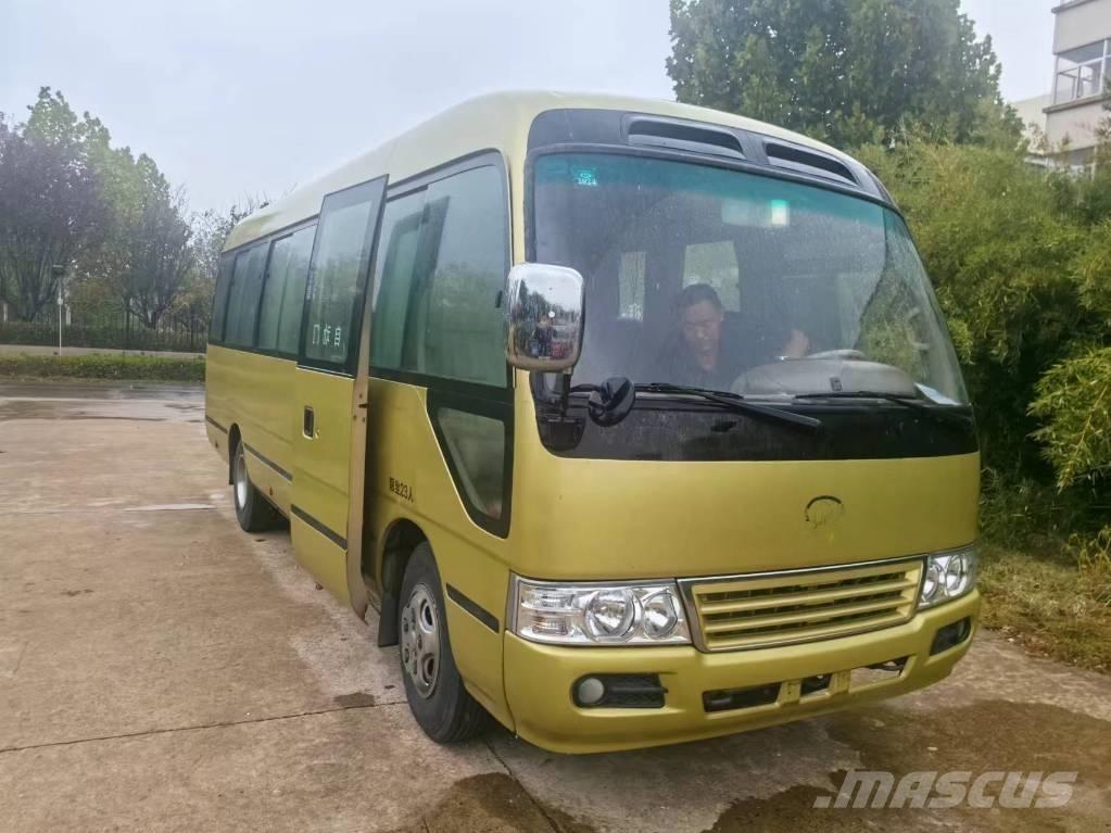 Toyota Coaster 長距離バス