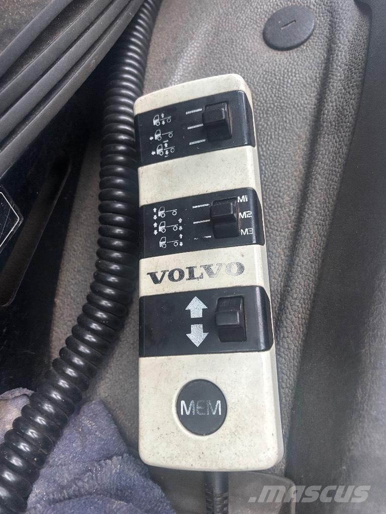 Volvo FM 7 250 車両運搬車、キャリアカー