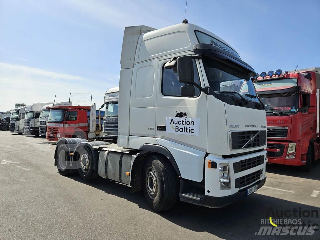 Volvo FH440 中古トラクターヘッド | トレーラーヘッド