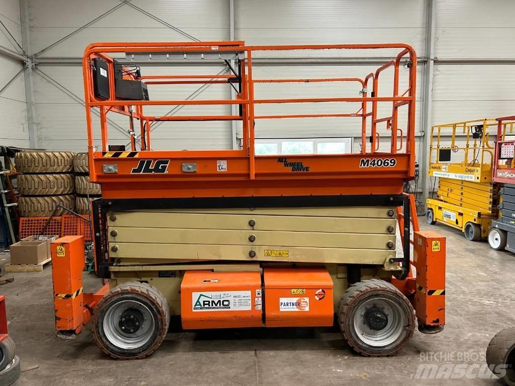 JLG M 4069 LE シザースリフト
