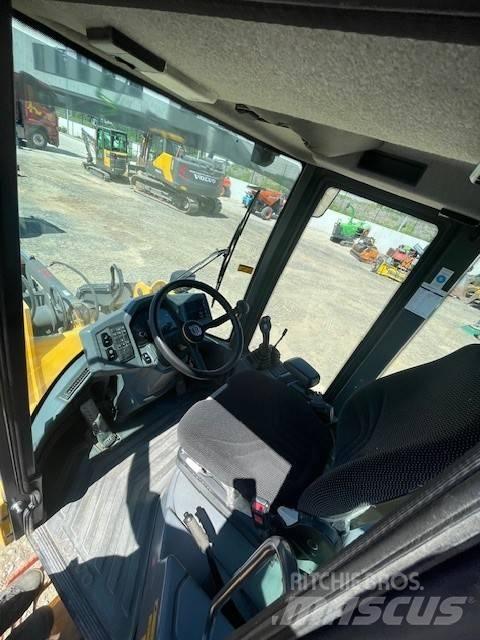 Volvo L 30 G ホイールローダー・タイヤショベル