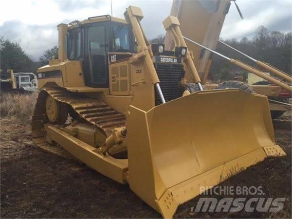 CAT D 6 R ブルドーザー