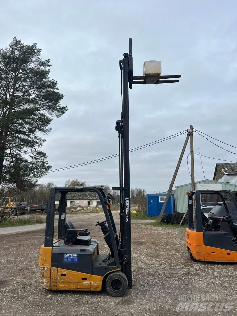 UniCarriers TX 3 18 バッテリーフォークリフト