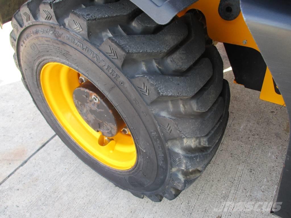 JCB 525-60T5 (582) テレスコーピックハンドラー