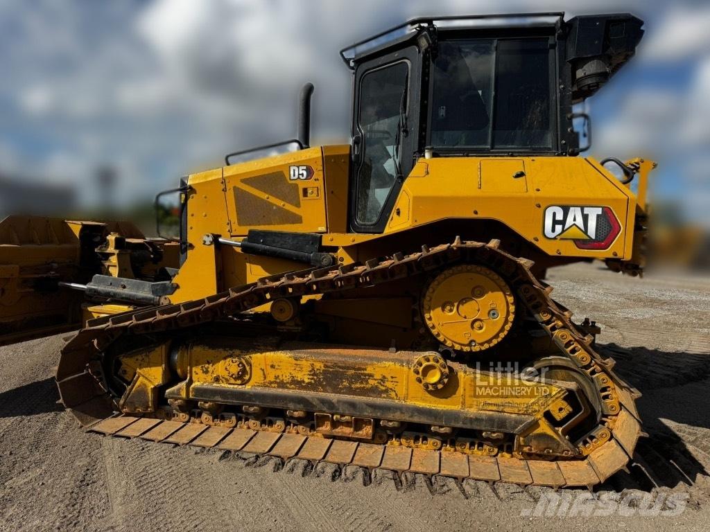 CAT D 5 ブルドーザー