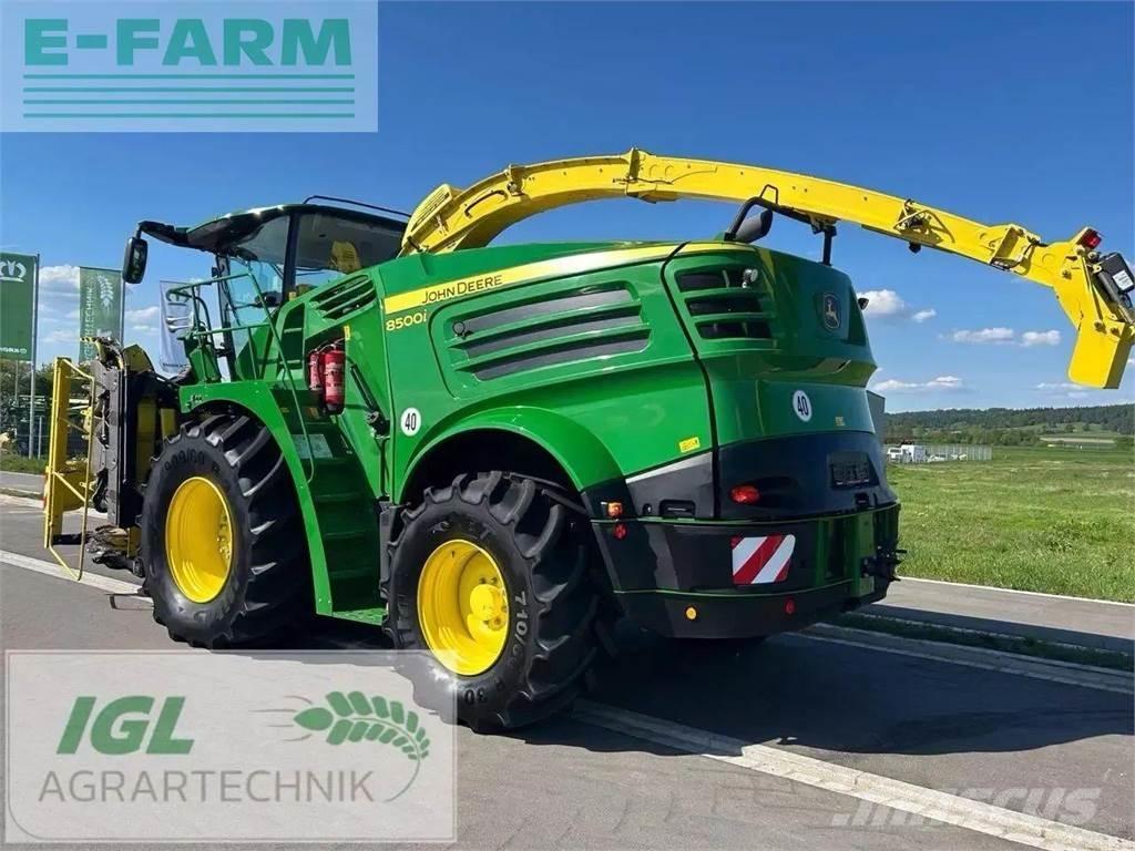 John Deere 8500i 自走式フォレージハーベスター