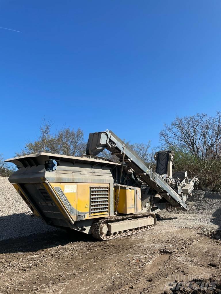 Rubble Master RM90GO 自走式クラッシャー