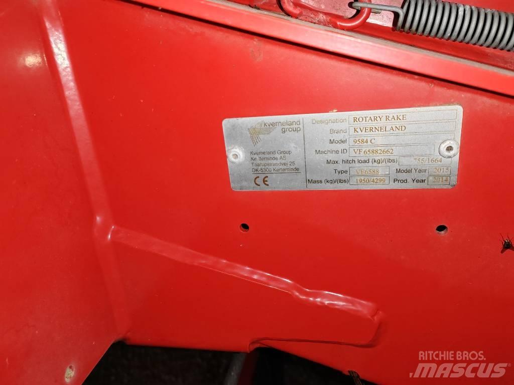 Kverneland 9584C ウィンドローア/レーキ