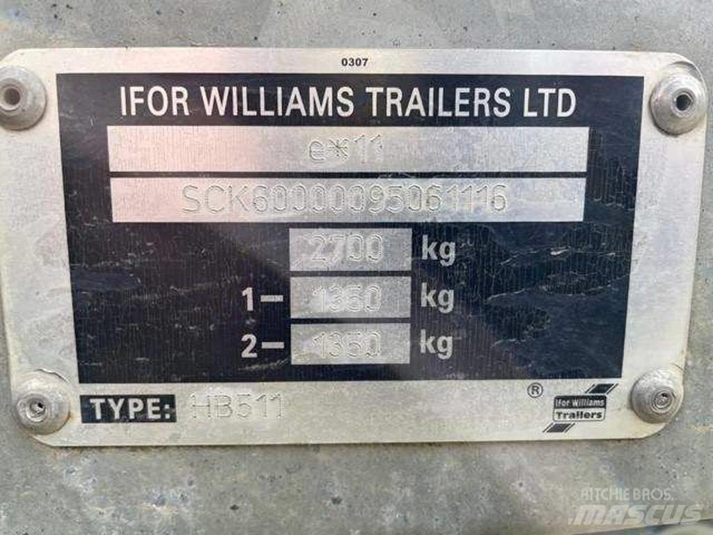 Ifor Williams HB 511 家畜輸送用トレーラー