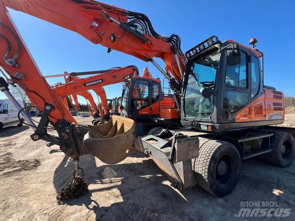 Doosan DX140W-5 ホイール式油圧ショベル（パワーショベル・ユンボ・バックホー）