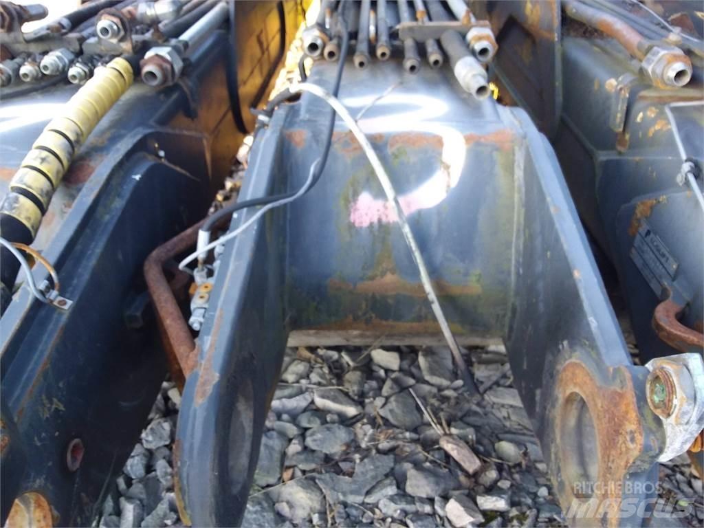 John Deere 210 ハーベスタ
