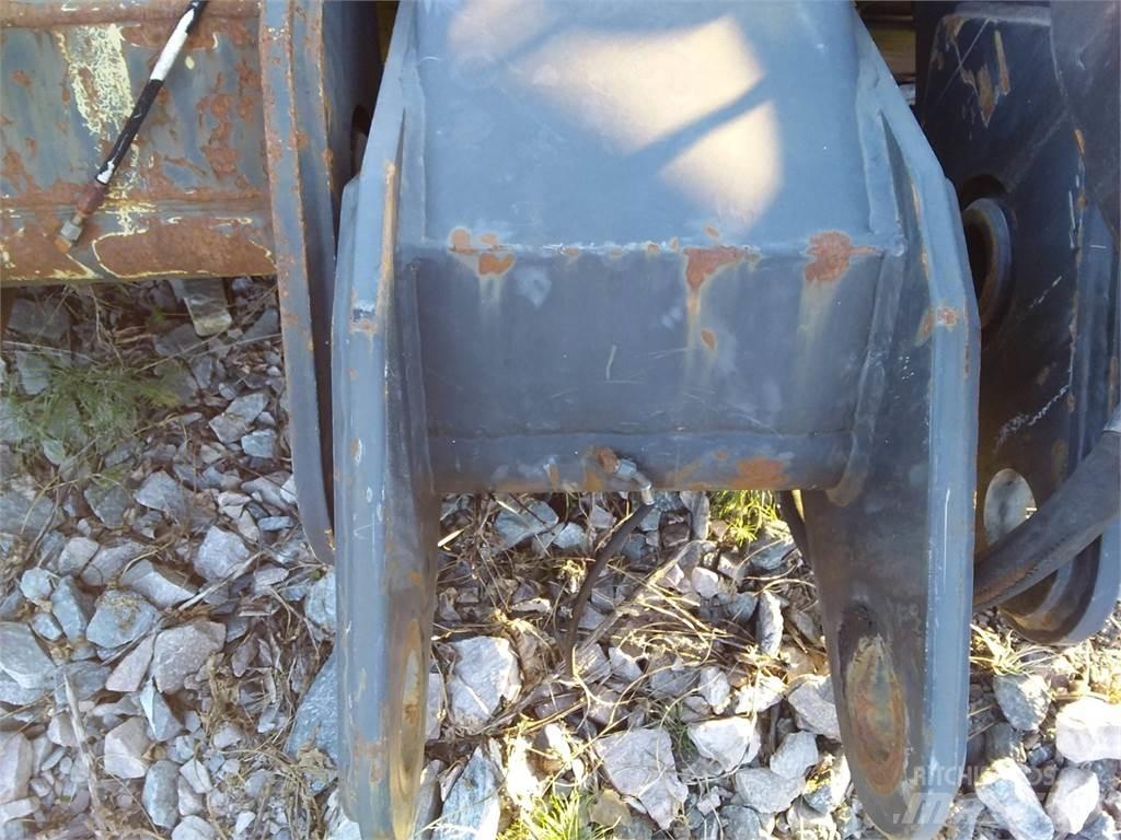John Deere 210 ハーベスタ