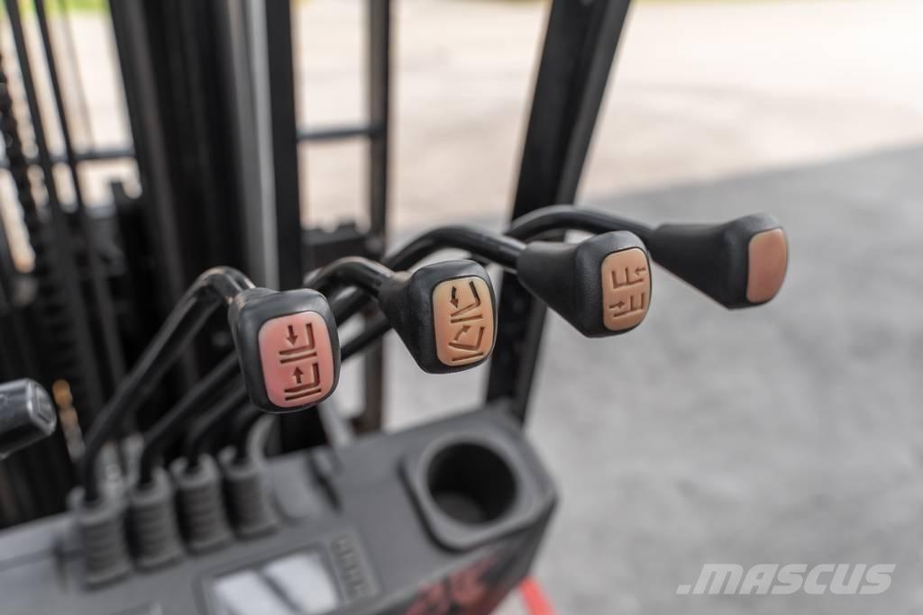 Manitou MI 30 D ディーゼル・軽油