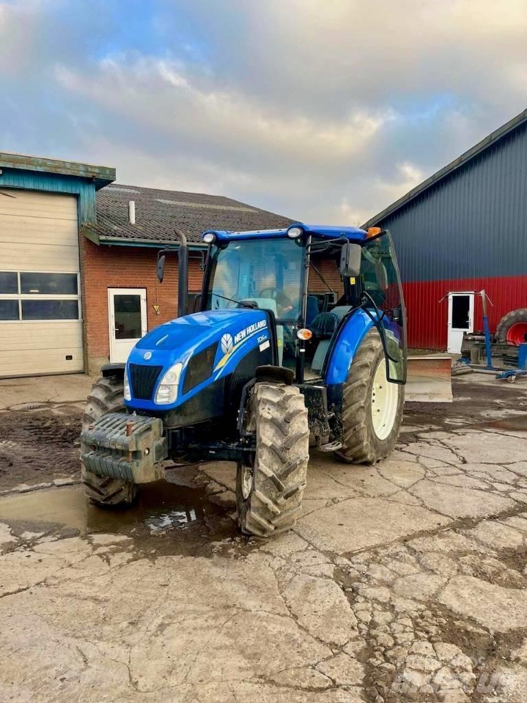 New Holland TD 5.95 トラクター