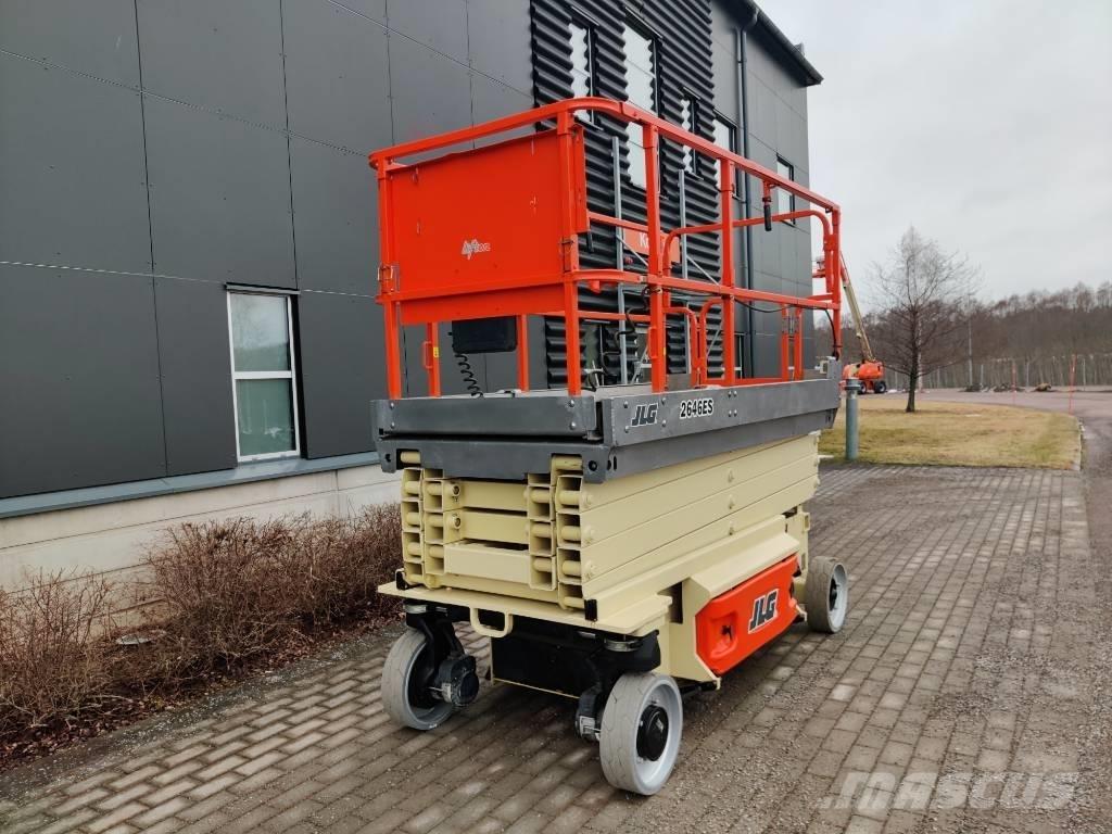 JLG 2646 ES 垂直昇降型リフト