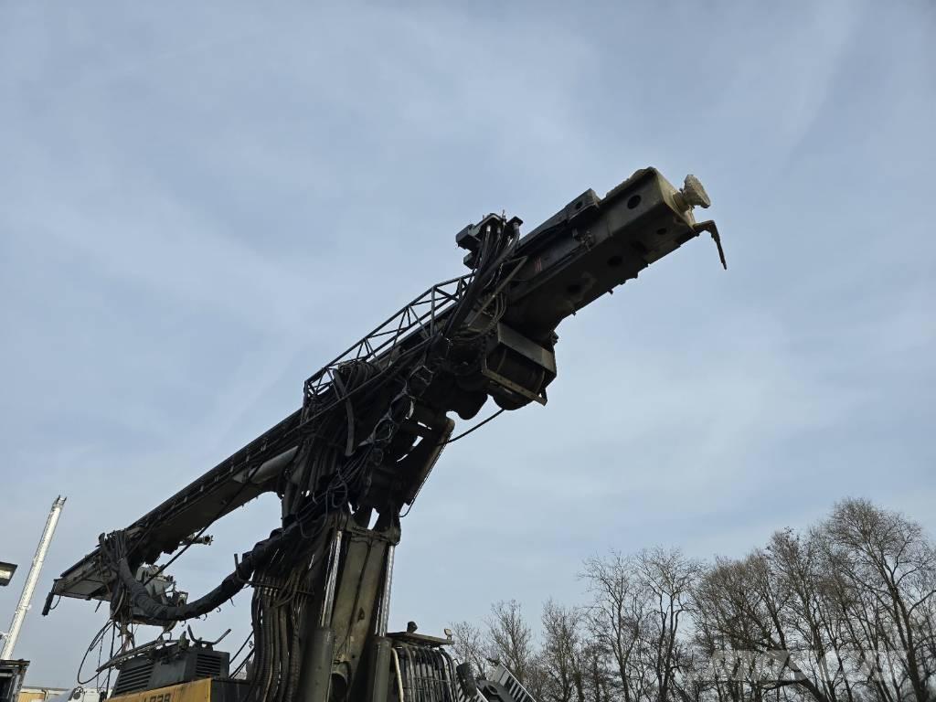 Liebherr LB 28 杭打ち機