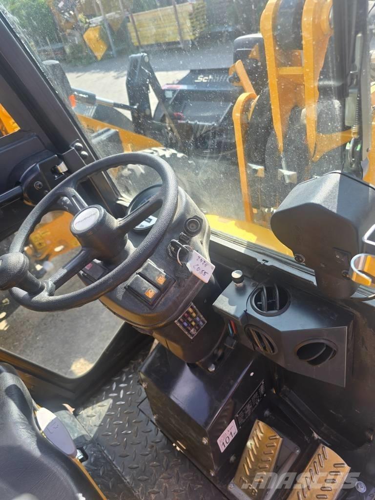 Schäffer 2428 SLT スキッドステアローダー