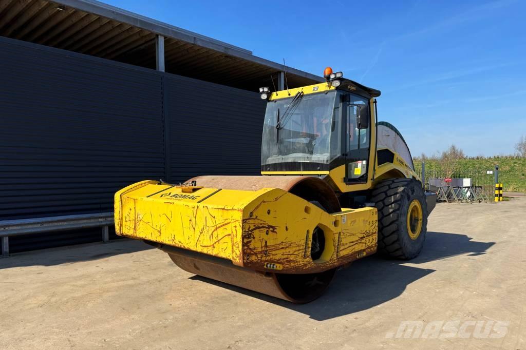 Bomag BW 226 BVC-5 振動ローラ