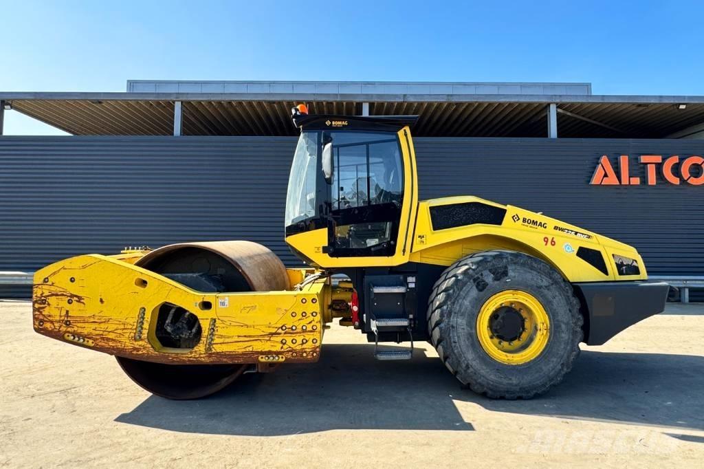Bomag BW 226 BVC-5 振動ローラ