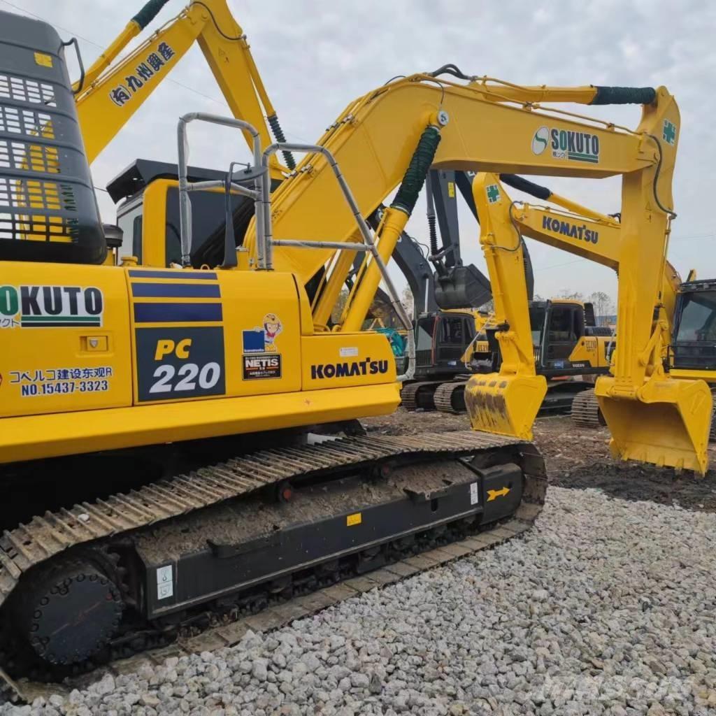 Komatsu PC 220-8 大型油圧ショベル12t以上（パワーショベル・ユンボ）