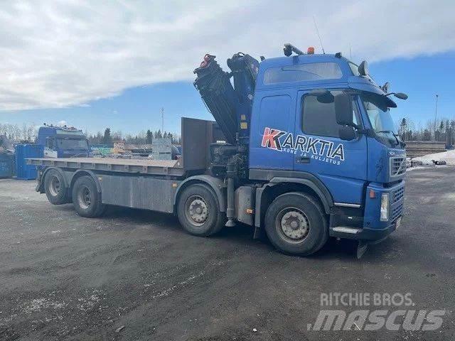 Volvo FM 13 クレーントラック、ユニック車