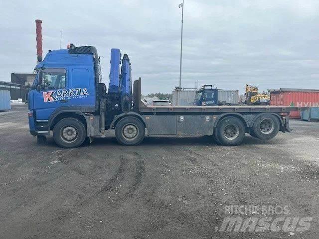 Volvo FM 13 クレーントラック、ユニック車