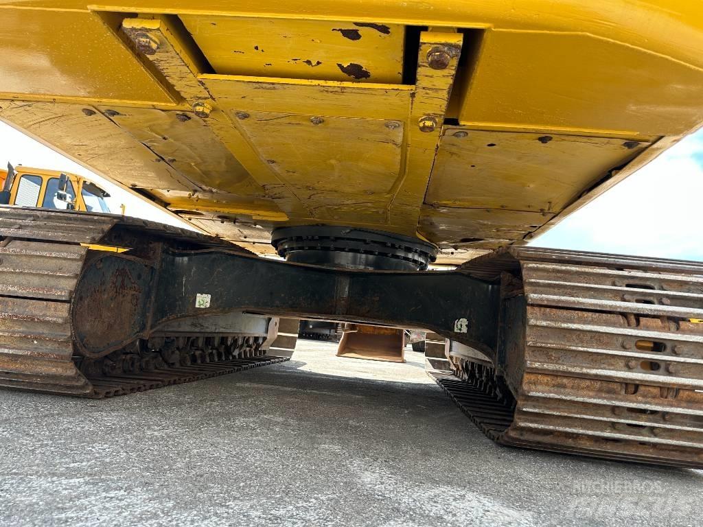 Komatsu PC210LC-11 大型油圧ショベル12t以上（パワーショベル・ユンボ）