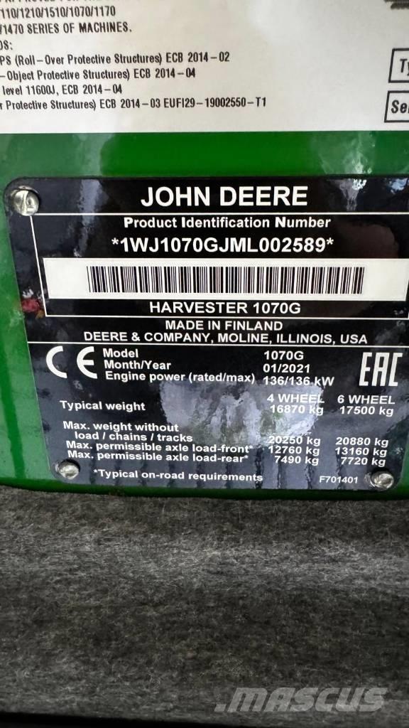 John Deere 1070 ハーベスター