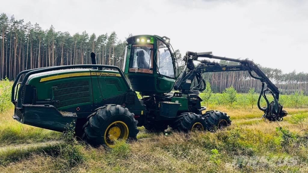 John Deere 1070 ハーベスター