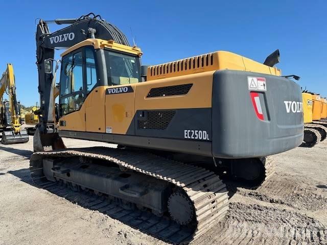Volvo EC 250 D L 大型油圧ショベル12t以上（パワーショベル・ユンボ）