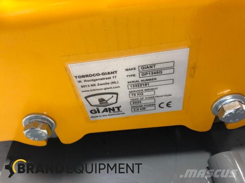 GiANT GP1345G プレートコンパクター