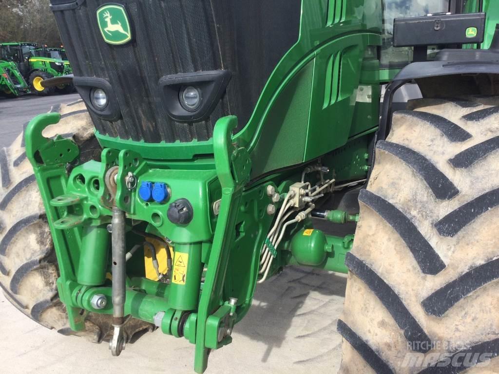 John Deere 6195M トラクター