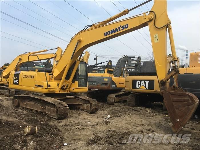 Komatsu PC 200-7 大型油圧ショベル12t以上（パワーショベル・ユンボ）