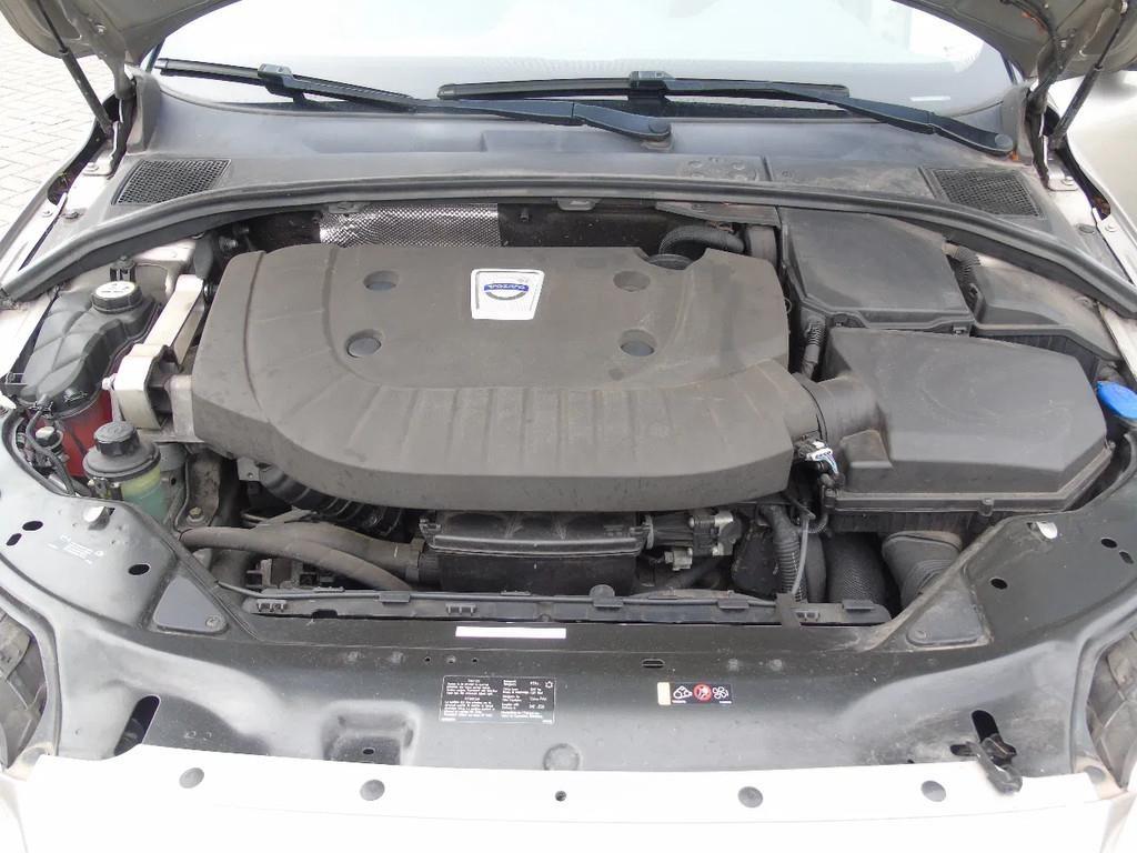 Volvo V70 + manual 自動車