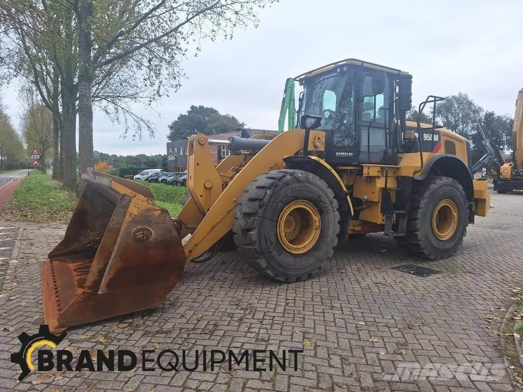 CAT 950M ホイールローダー・タイヤショベル