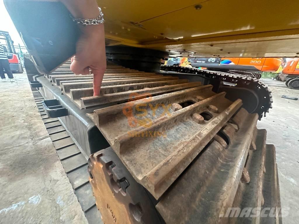 Komatsu PC 220-8 大型油圧ショベル12t以上（パワーショベル・ユンボ）