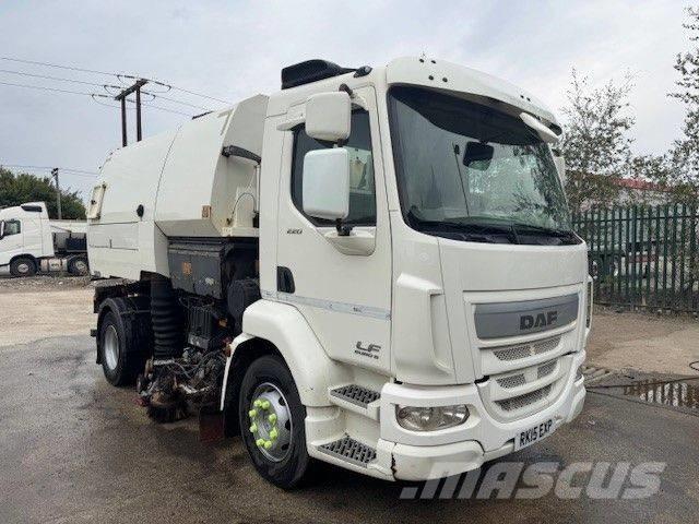 DAF LF 220 街路清掃車