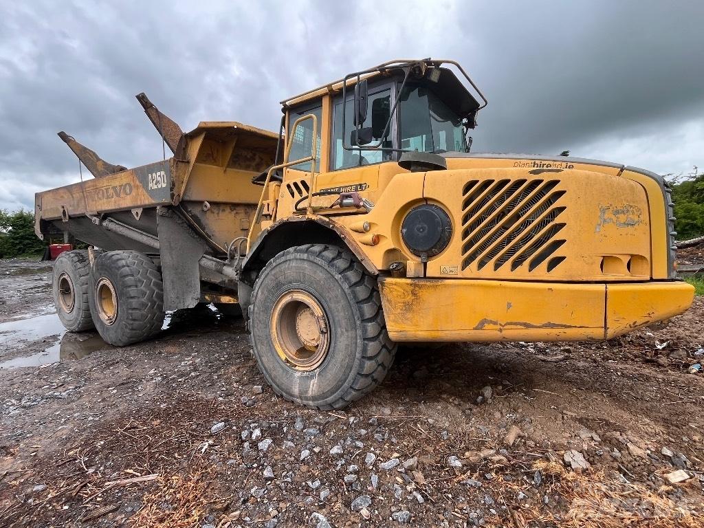 Volvo A 25 D アーティキュレート式ダンプトラック