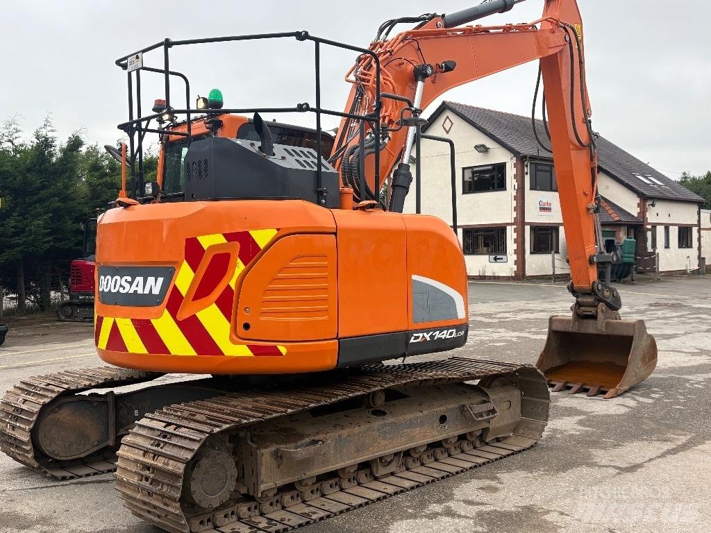 Doosan DX140LCR-5 大型油圧ショベル12t以上（パワーショベル・ユンボ）
