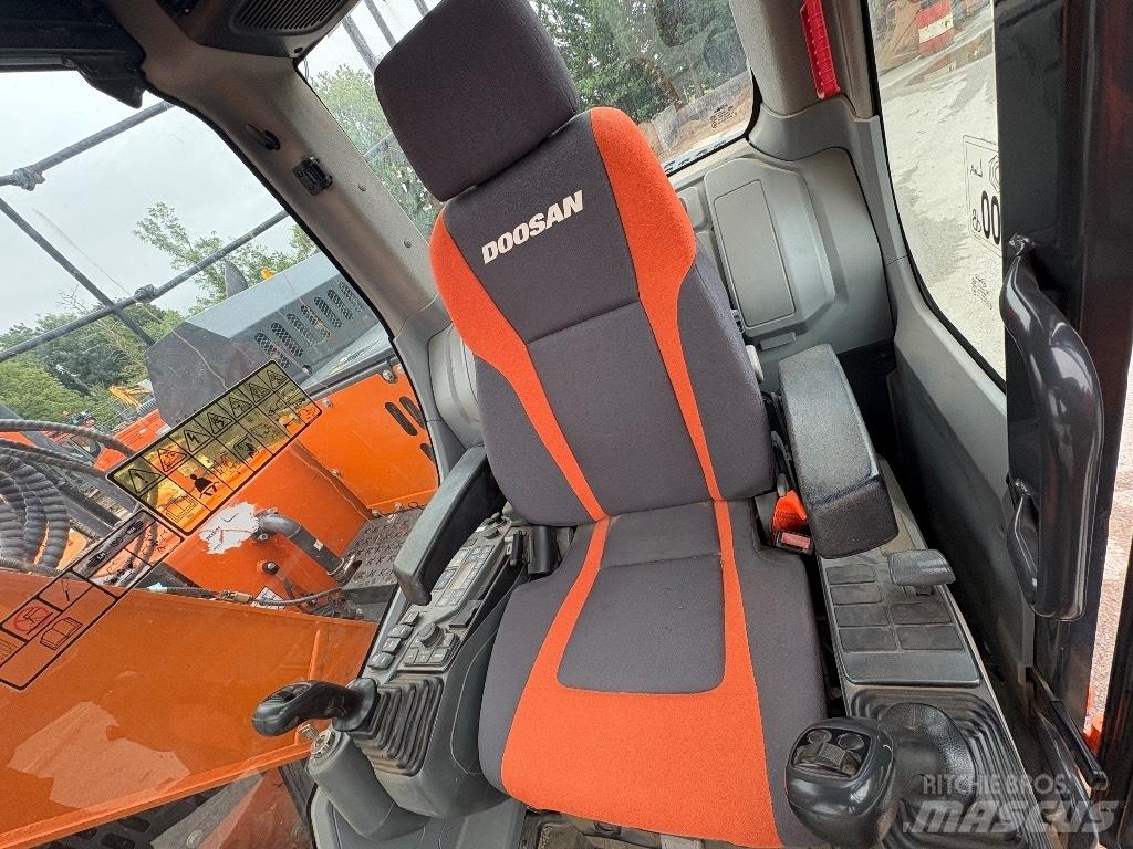 Doosan DX140LCR-5 大型油圧ショベル12t以上（パワーショベル・ユンボ）