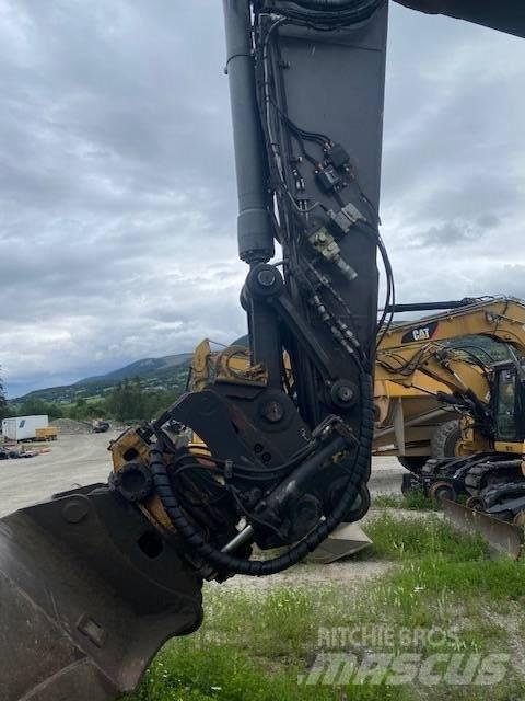 Volvo EC 210 C L 大型油圧ショベル12t以上（パワーショベル・ユンボ）