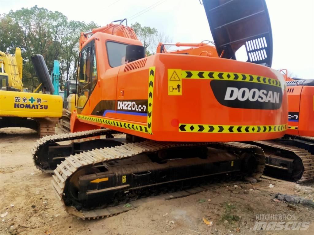 Doosan DH220LC-7 大型油圧ショベル12t以上（パワーショベル・ユンボ）